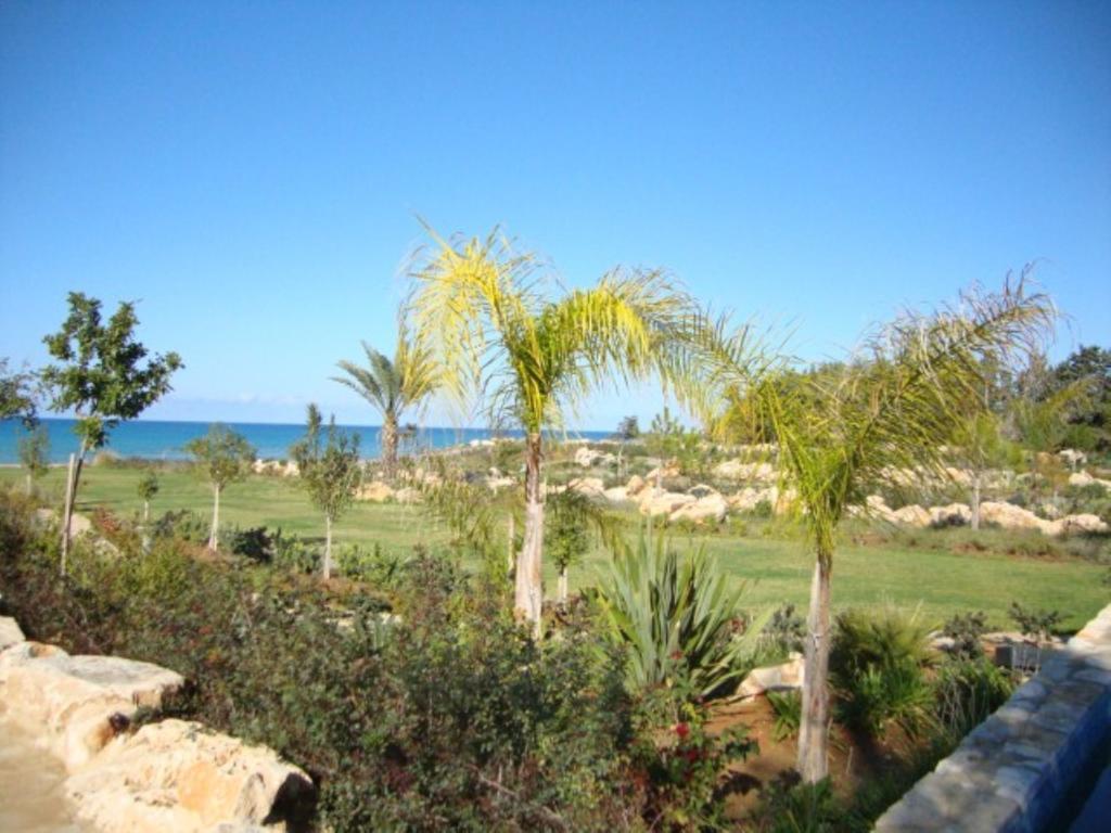 Villa Saraliana Sandy Beach Villas - Heated Pool - Jacuzzi - Private Beach Area Polis Номер фото