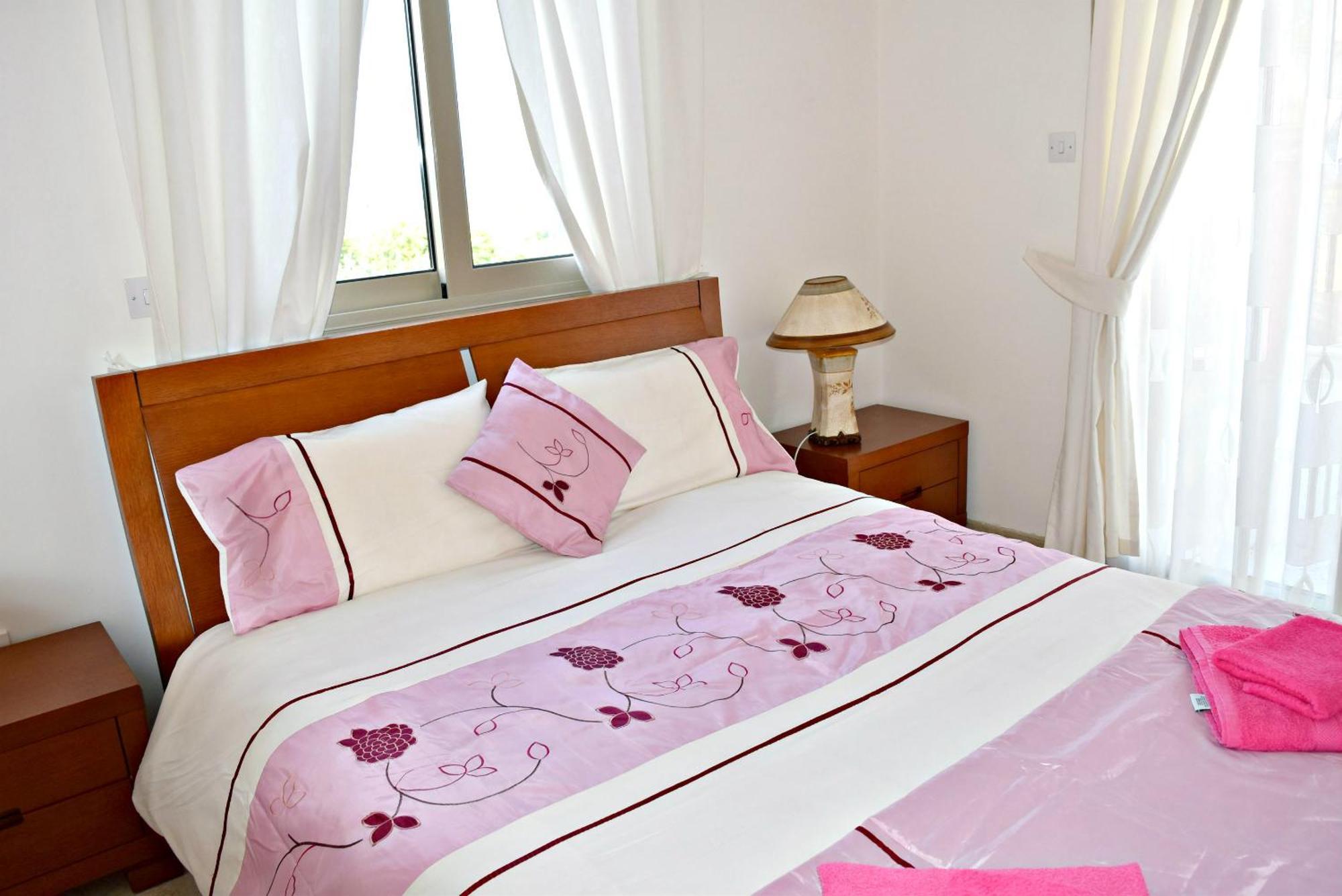 Villa Saraliana Sandy Beach Villas - Heated Pool - Jacuzzi - Private Beach Area Polis Екстер'єр фото
