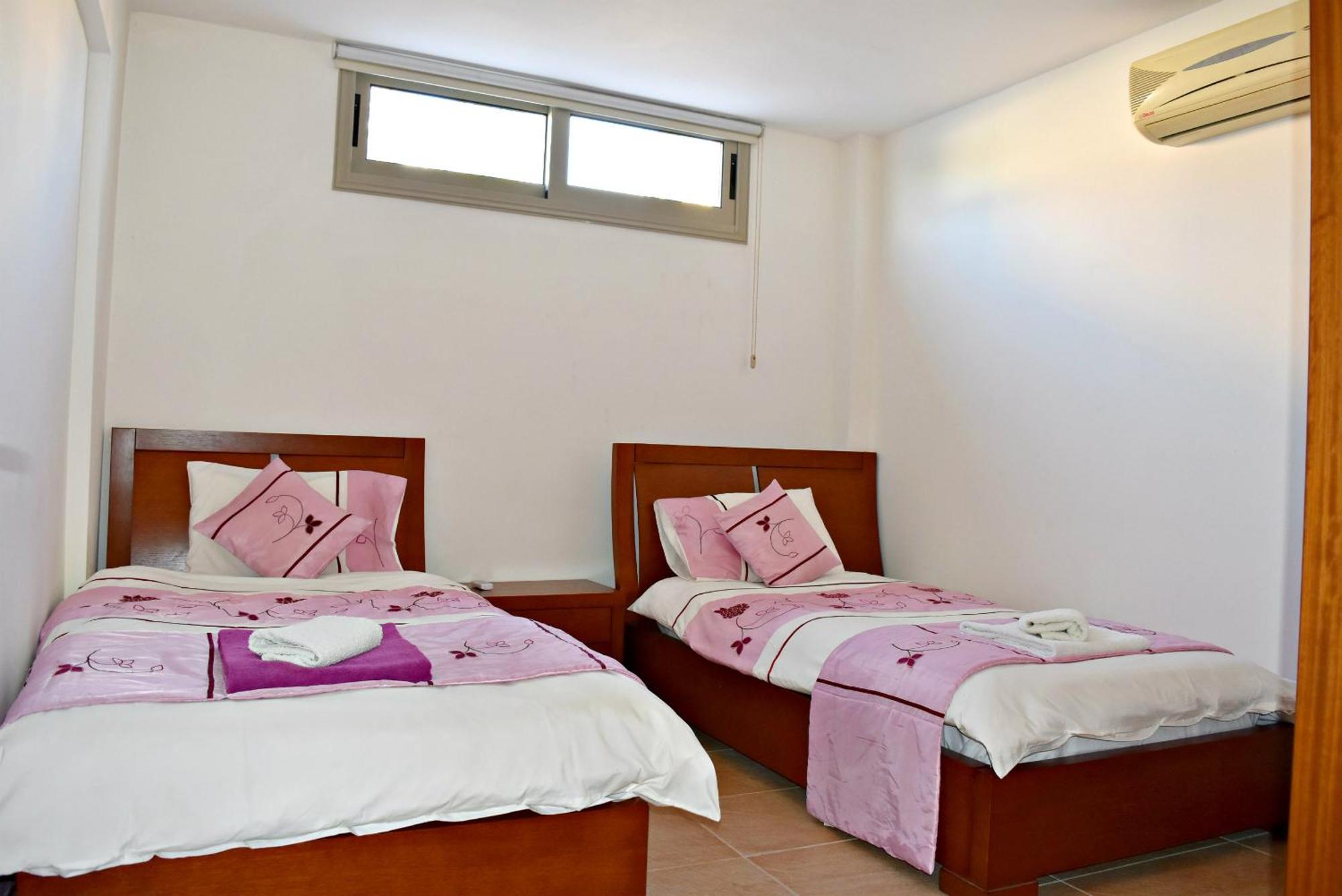 Villa Saraliana Sandy Beach Villas - Heated Pool - Jacuzzi - Private Beach Area Polis Екстер'єр фото