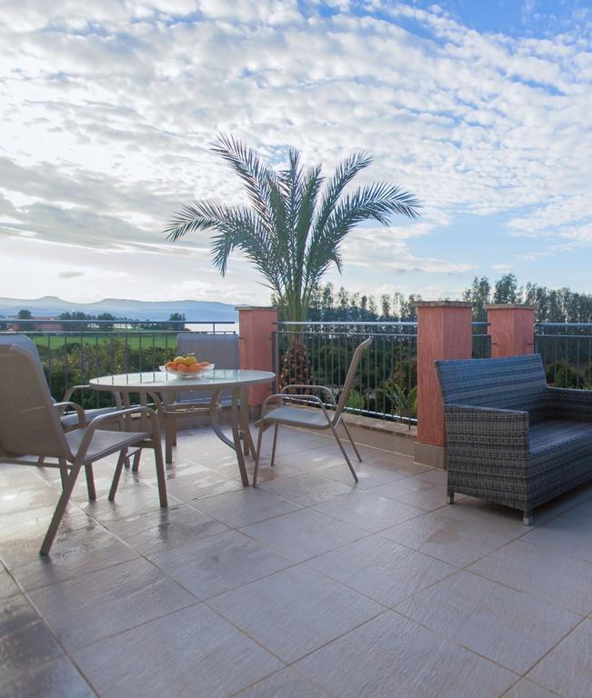 Villa Saraliana Sandy Beach Villas - Heated Pool - Jacuzzi - Private Beach Area Polis Номер фото