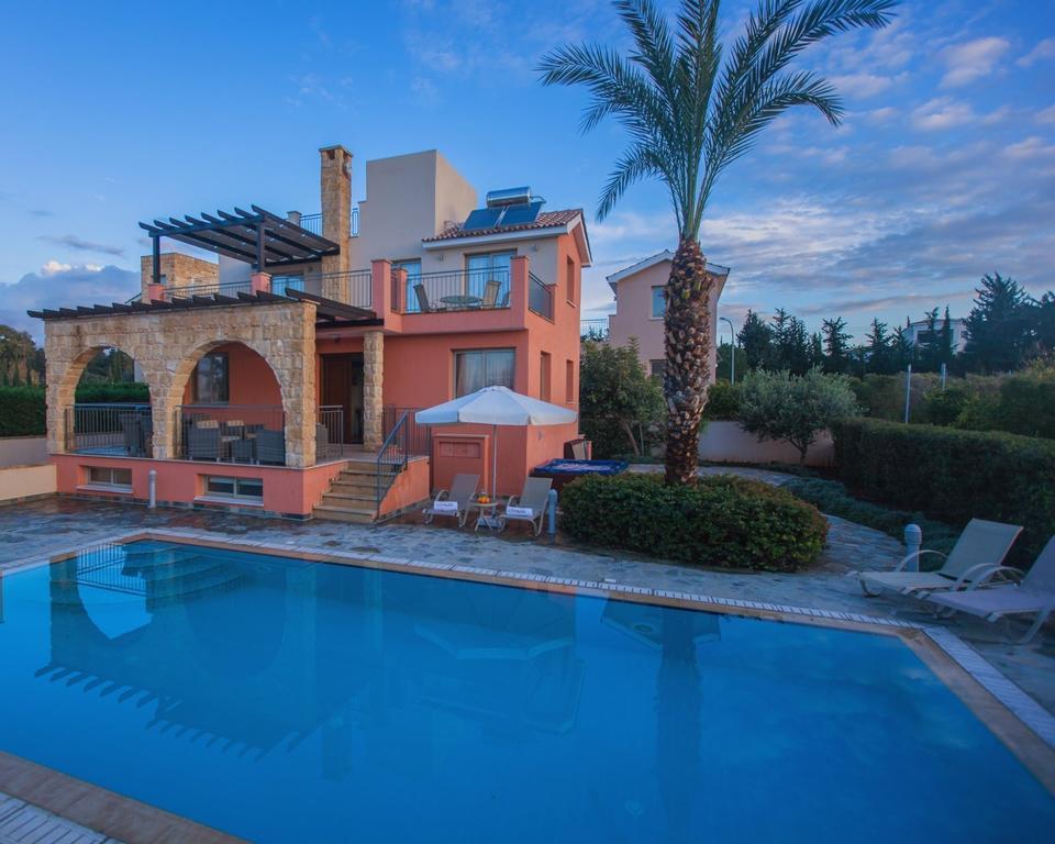 Villa Saraliana Sandy Beach Villas - Heated Pool - Jacuzzi - Private Beach Area Polis Номер фото