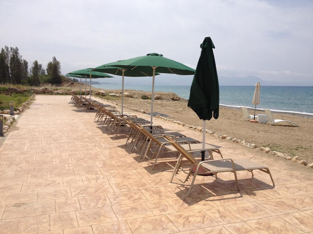 Villa Saraliana Sandy Beach Villas - Heated Pool - Jacuzzi - Private Beach Area Polis Номер фото